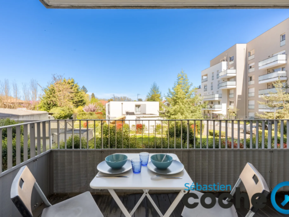 Appartement T2 à Bron Centre avec Balcon et Garage en Option