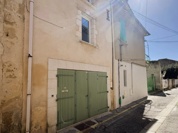 Maison de village avec garage à Roquemaure - Investissement ou résidence principale