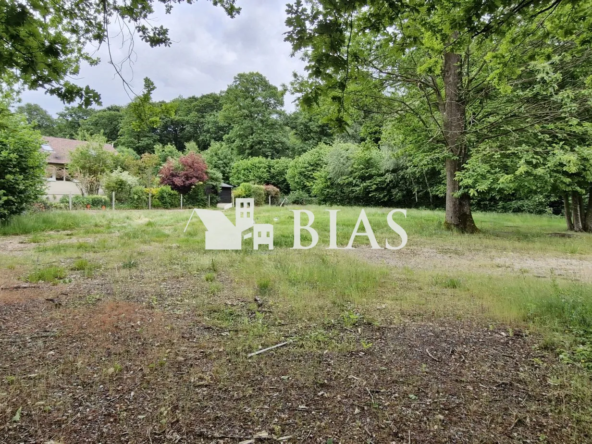 Terrain à bâtir de 1067 m² à Thénouville – Libre de constructeur et viabilisé