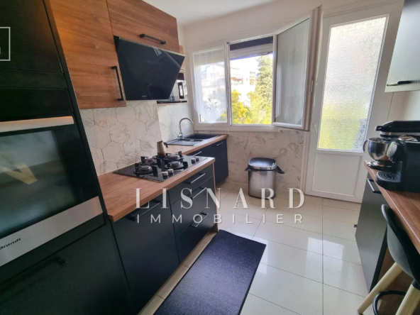 Spacieux appartement 3 pièces à Cannes avec terrasse et parking