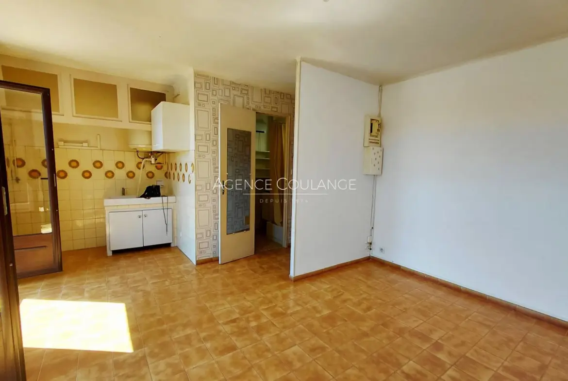 Appartement 2 pièces à vendre à La Ciotat, résidence sécurisée avec parking et cave 
