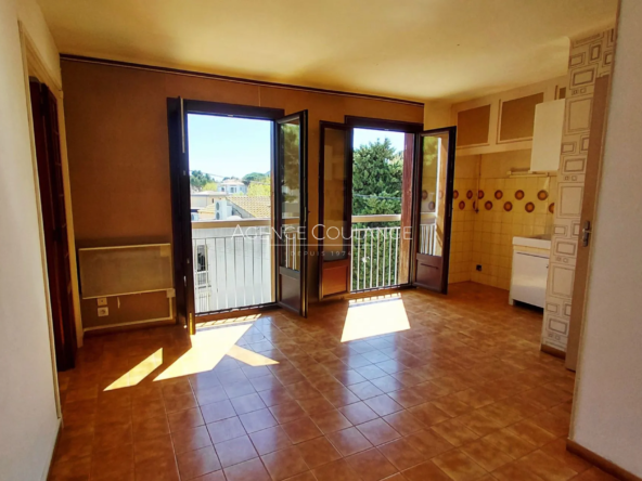 Appartement 2 pièces à vendre à La Ciotat, résidence sécurisée avec parking et cave
