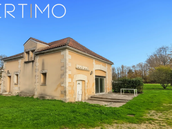 Maison contemporaine de 170 m² avec terrain plat à Dignac proche Angoulême
