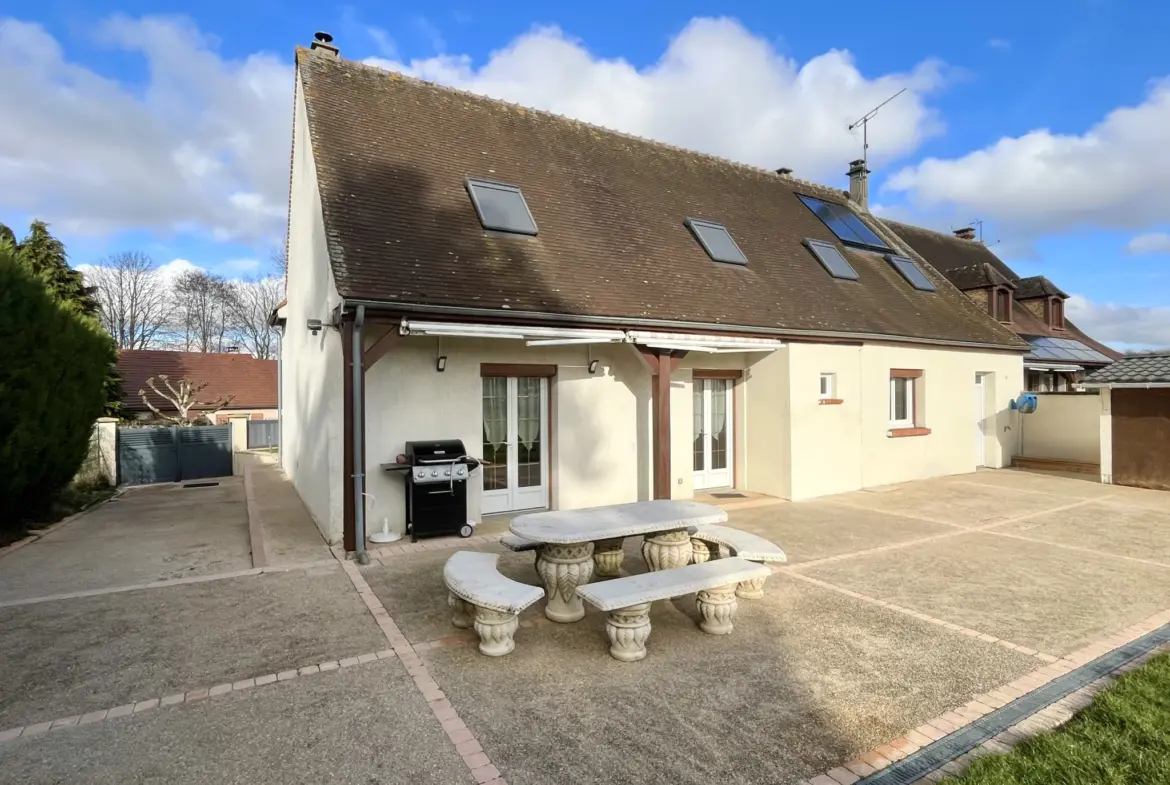 Maison familiale de 5 chambres avec jardin clos près de Coulommiers 