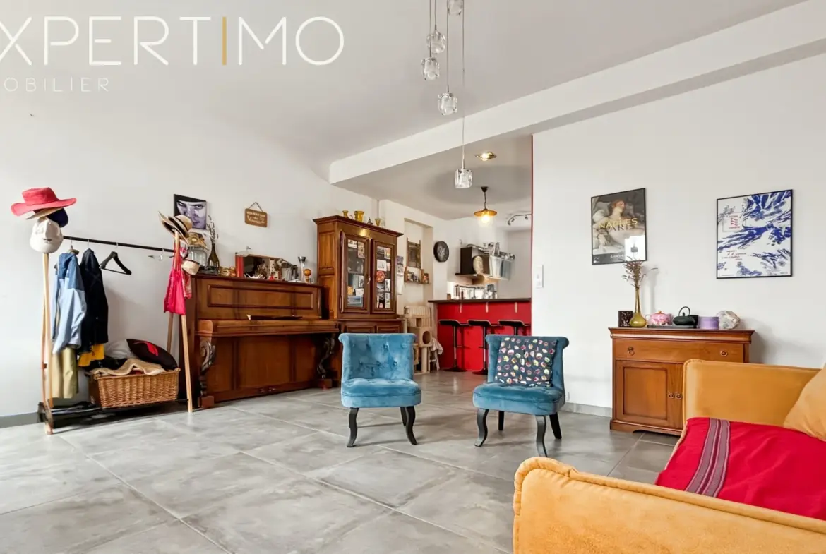 Charmante maison meulière rénovée de 115 m² avec garage à Etampes 