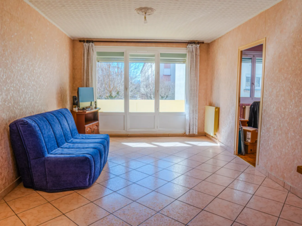 Appartement T4 lumineux à Grenoble avec balcon, proche commodités