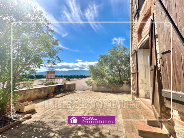 Charmante maison en pierre avec vue montagnes et terrasse au cœur du village
