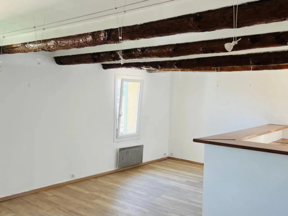 Appartement 2 pièces lumineux à Fuveau, 55 m² avec vue dégagée