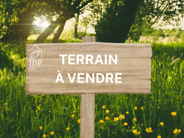 Terrain constructible de 902 m² à Corbeil-Essonnes avec permis de construire