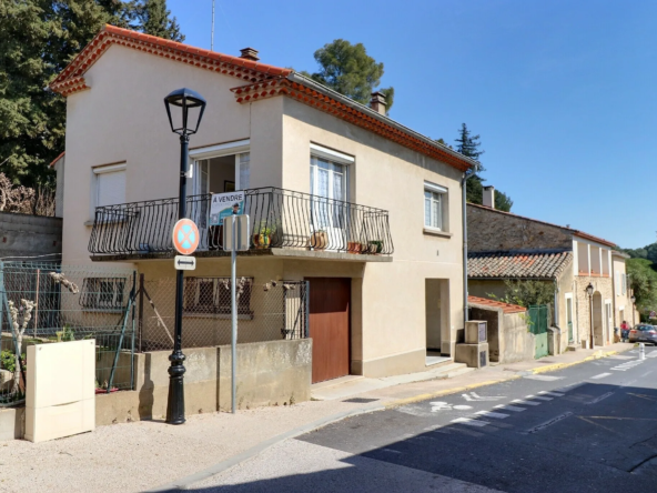 Maison à rénover à Clapiers avec grand garage et fort potentiel proche de Montpellier