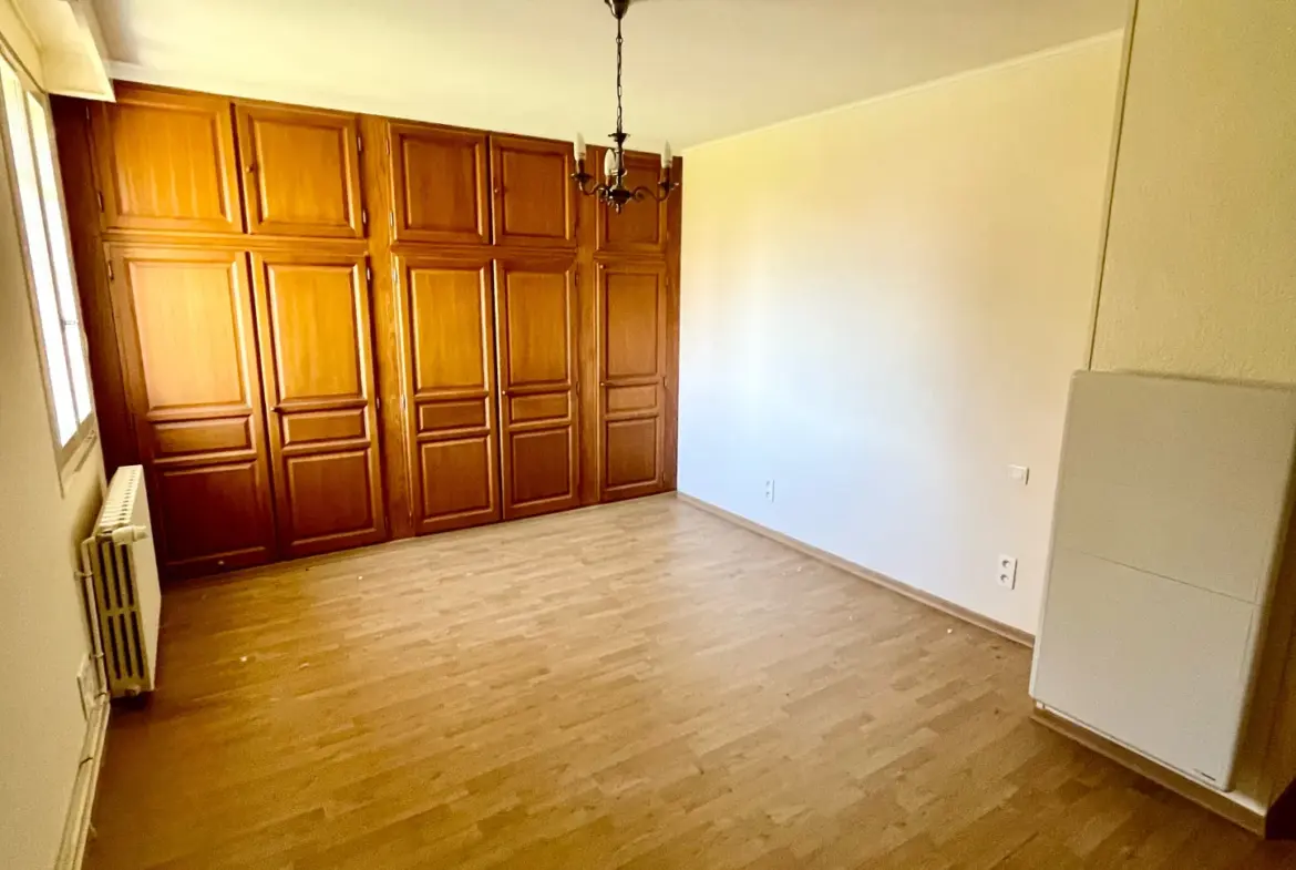 Maison à Villosanges de 150 m² avec jardin et garage à proximité de Pontaumur 