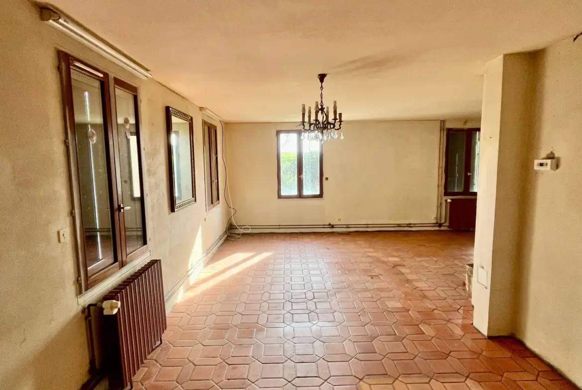Maison à Villosanges de 150 m² avec jardin et garage à proximité de Pontaumur 