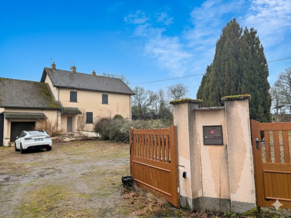 Maison à Villosanges de 150 m² avec jardin et garage à proximité de Pontaumur