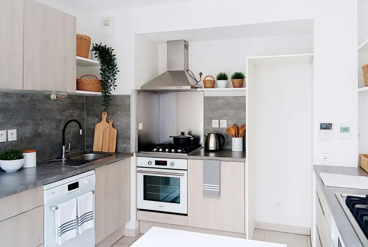 Appartement 2 pièces avec balcon à Fabrègues proche Montpellier 