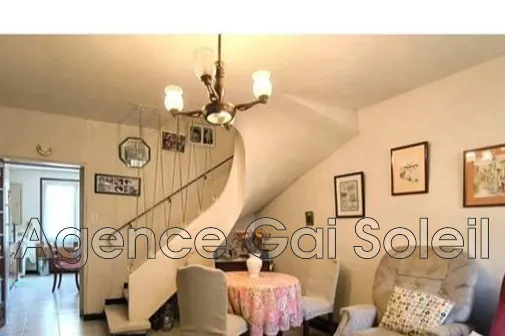 Achat maison 5 pièces à Nissan-lez-Enserune avec terrasse et cour intérieure 