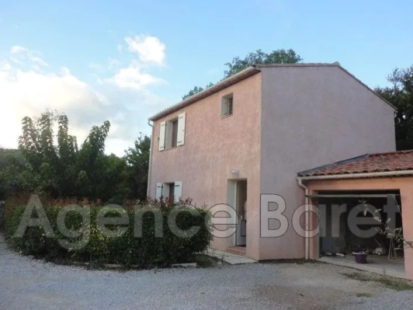 Belle maison T4 avec jardin et garage à Taradeau