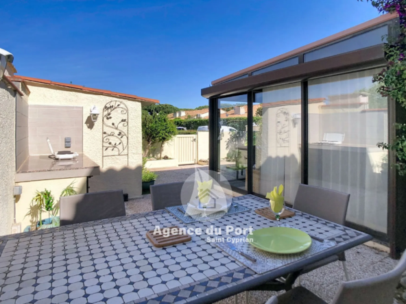 Charmante maison à vendre à Saint-Cyprien-Plage, 2 chambres, véranda et terrasse