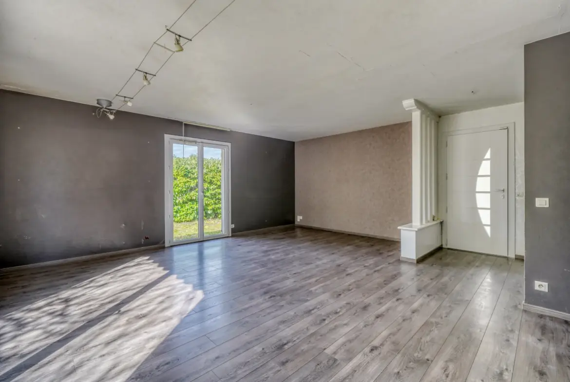 Maison à rénover de 130 m² au Taillan-Médoc avec grand terrain de 1253 m² 