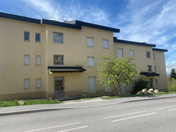 Appartement T2 à vendre avec vue montagne et garage à FONT ROMEU
