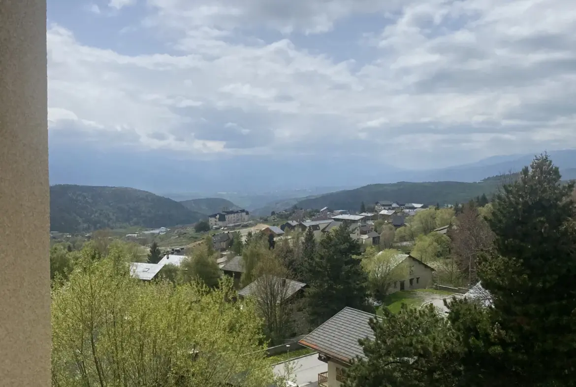 Appartement T2 à vendre avec vue montagne et garage à FONT ROMEU 