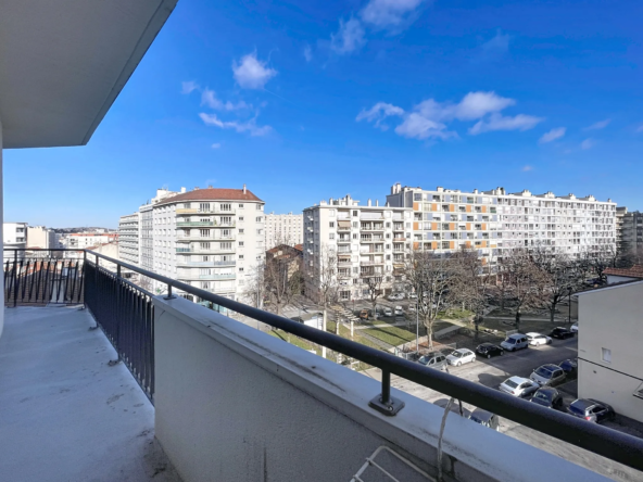 T2 à vendre à Saint-Étienne Bellevue avec garage et balcon - Excellente localisation