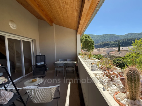 Appartement à vendre à Nyons - Dernier étage, terrasse et garage en Drôme Provençale