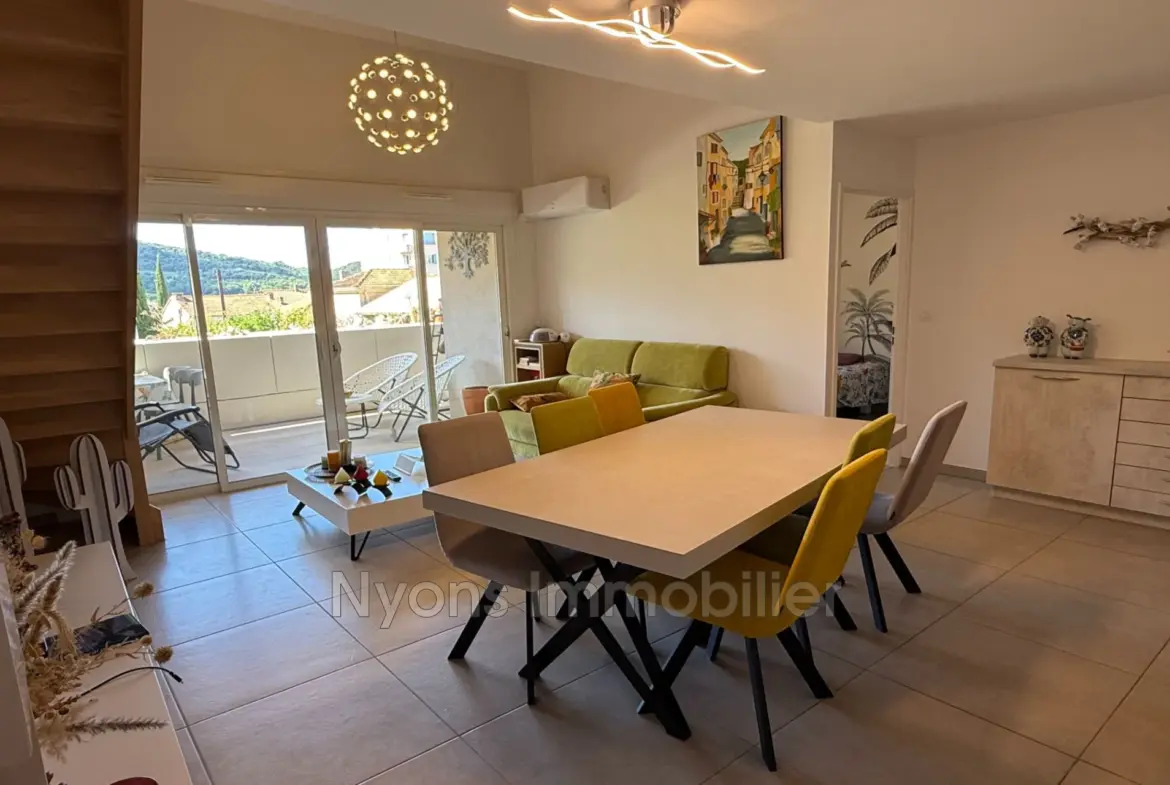 Appartement à vendre à Nyons - Dernier étage, terrasse et garage en Drôme Provençale 