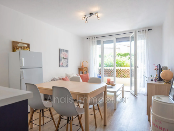 Achat appartement 2 pièces à Cogolin avec terrasse et cave - 33 m²