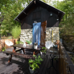 A vendre maisonnette en pleine nature à Lantosque, proche Nice, vue verdoyante et terrasse ensoleillée