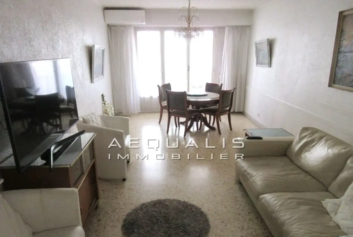 Agréable appartement 3 pièces avec terrasse et garage à Saint-Laurent-Du-Var 