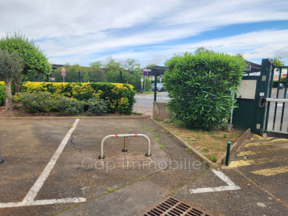 Emplacement parking privé sécurisé à vendre au Cap d'Agde