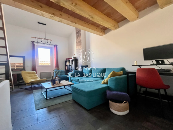 Charmante maison rénovée avec 2 chambres au centre de Tourves