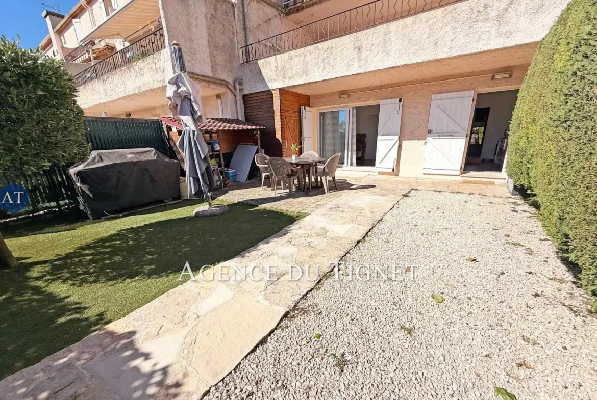 Appartement T2 rénové avec jardin privatif à Peymeinade 