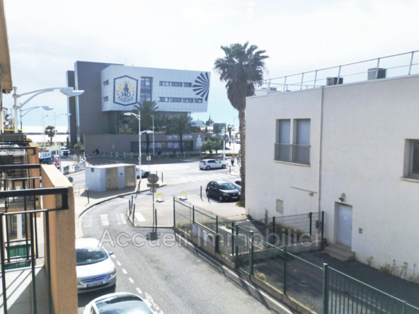 Appartement traversant avec vue latérale sur la mer à Le Grau du Roi