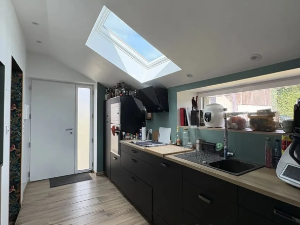 Maison en pierre de 77 m² avec jardin à Meillac en campagne