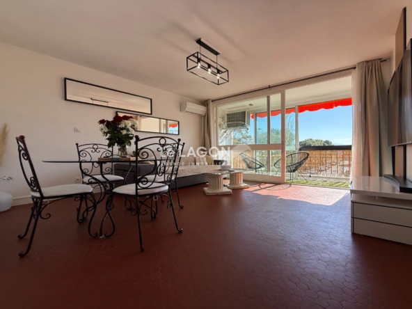 Charmant appartement T3 rénové à Saint-Cyprien avec loggia et parking
