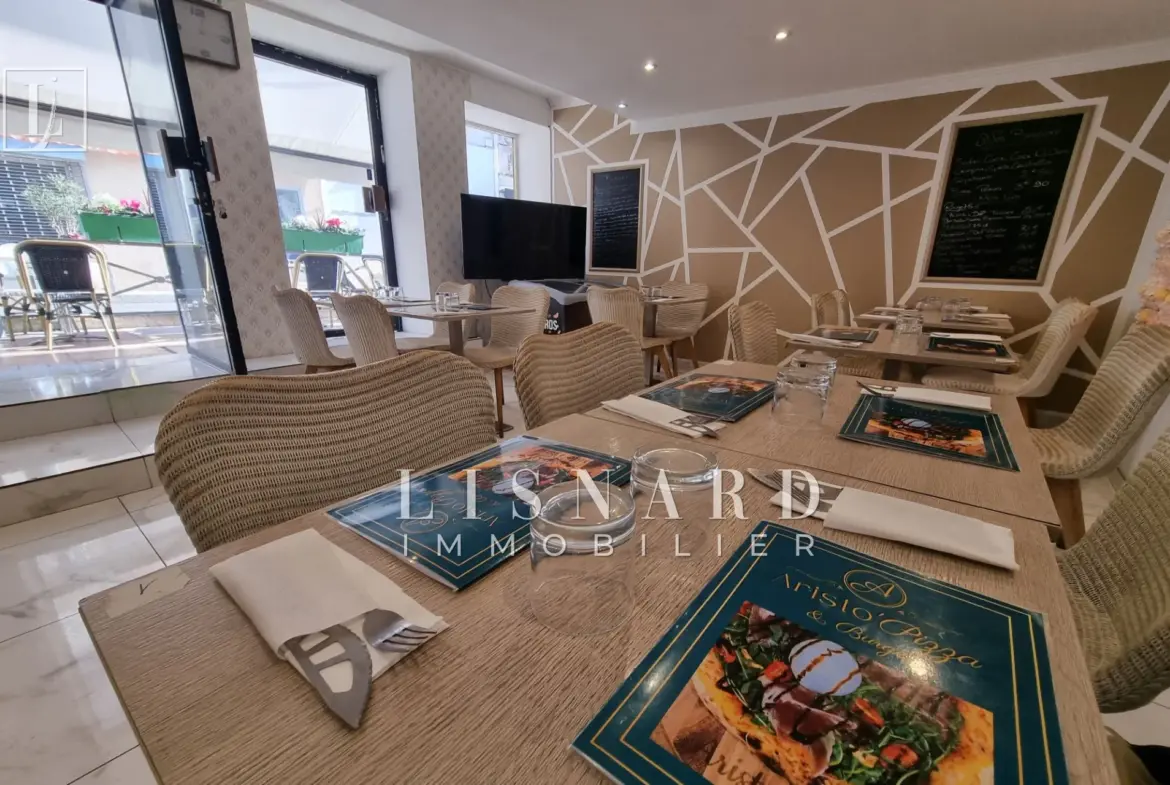 Fonds de commerce de pizza/snack à Vallauris, emplacement idéal avec matériel complet 