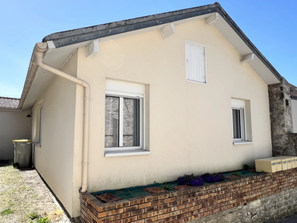 Maison de plain-pied à Boutigny sur Essonne avec jardin et parking