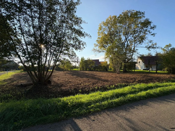 Terrain à vendre à Fontainebrux de 13 ares dans un environnement calme