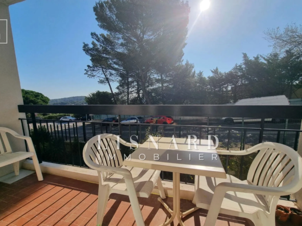 À vendre appartement 4 pièces à Vallauris avec balcon et cave proche Sophia-Antipolis