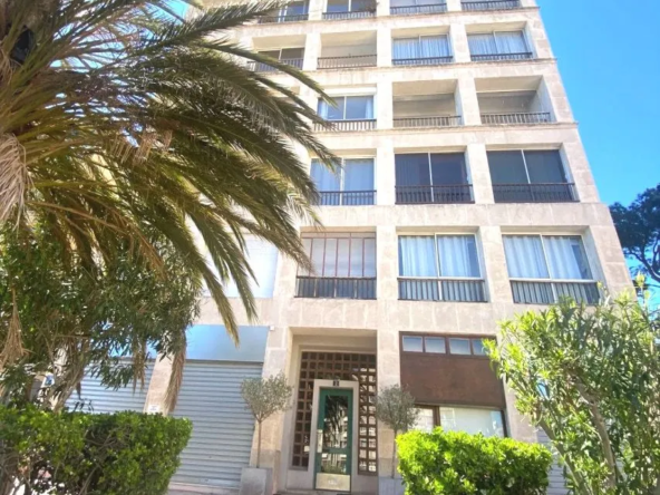 Très beau studio avec vue mer à Marseille 13002 - Proximité Vieux-Port
