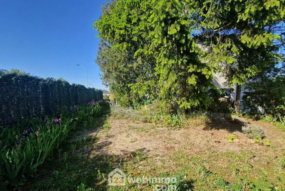Maison 111m² avec jardin et garage à Laon - Potentiel à saisir 