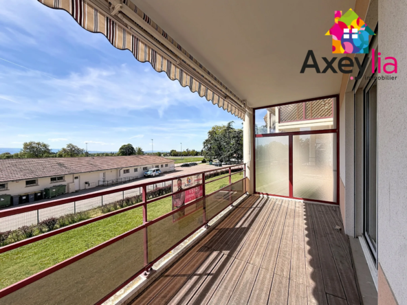 Appartement T3 avec balcon vue hippodrome et garage à Feurs