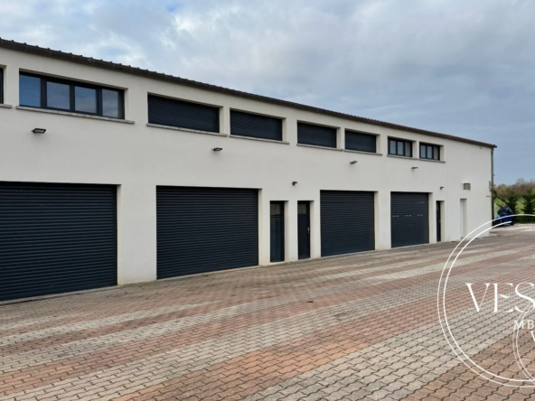 Local commercial rénové de 52 m² à Ruffey-lès-Echirey proche Dijon pour activité professionnelle