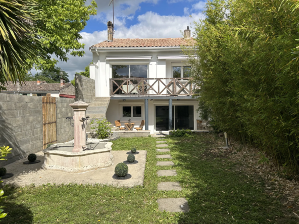 Maison de ville avec jardin et garage à Sauveterre-de-Guyenne - Idéal investisseur