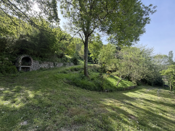 Maison à rénover avec grand terrain proche Honfleur en Normandie