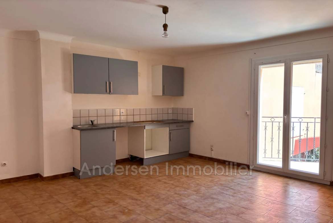 Belle maison de village avec terrasse et vue panoramique à Palau de Vidre 