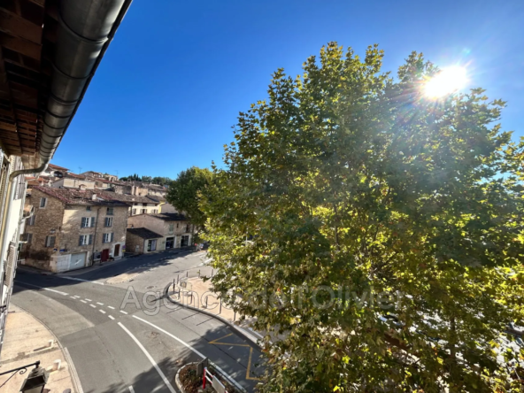 Vente Studio Lumineux à Valbonne avec Vue Village - 43 m², Dernier étage