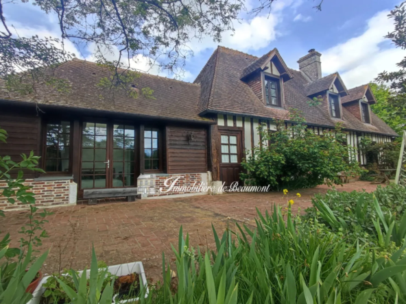 Charmante maison normande à vendre près du Neubourg avec grand jardin