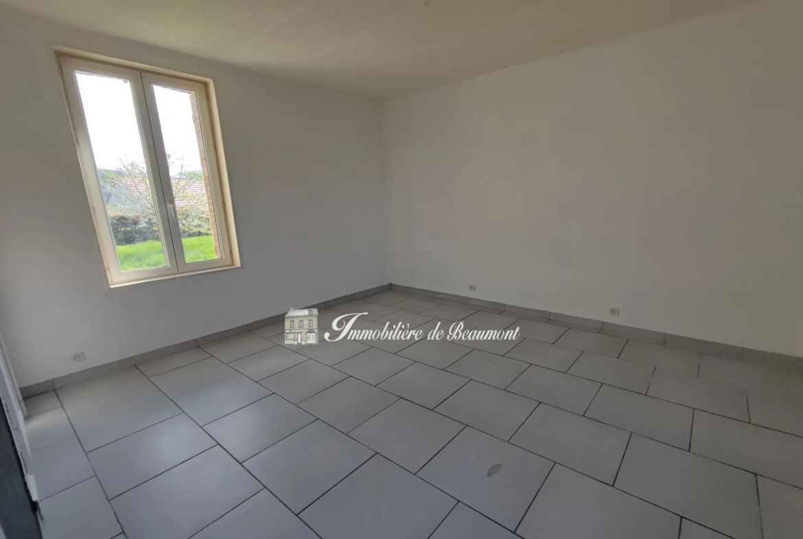 Maison en briques de 73 m² à vendre à Beaumont-le-Roger proche commodités 